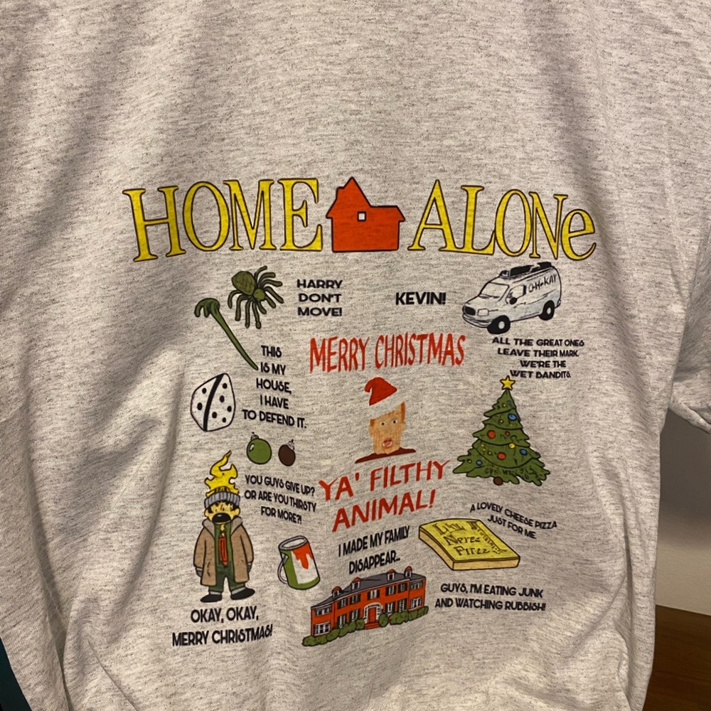 Home Alone collage tee - Picture 3 of 5